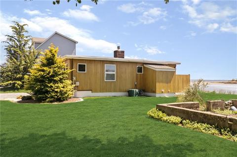 56 Old Mill Blvd, Warwick, RI 02889 photo 2
