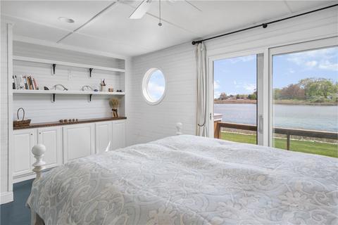 56 Old Mill Blvd, Warwick, RI 02889 photo 13
