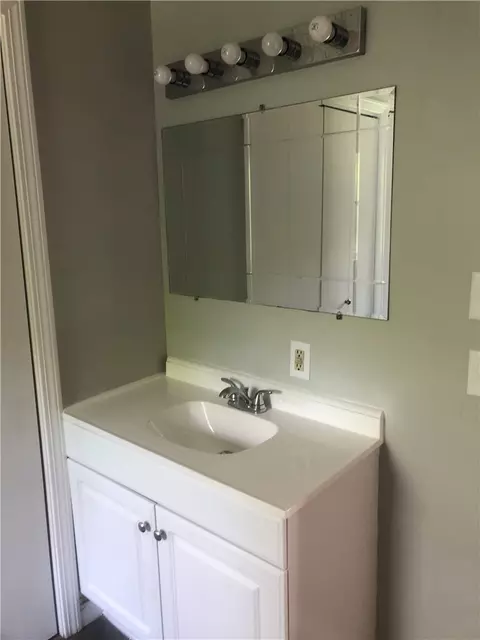 86 Adelaide Ave, Warwick, RI 02886 photo 13
