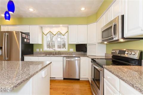 17 Wicklow Rd, Westerly, RI 02891 photo 5