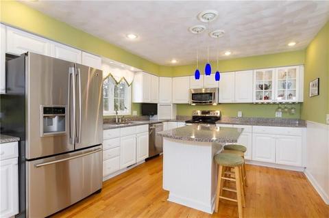17 Wicklow Rd, Westerly, RI 02891 photo 3