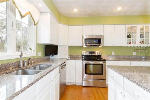 17 Wicklow Rd, Westerly, RI 02891 photo 4