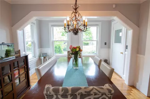 93 Gordon Ave, Warwick, RI 02889 photo 2