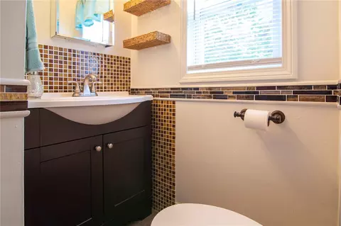 93 Gordon Ave, Warwick, RI 02889 photo 13