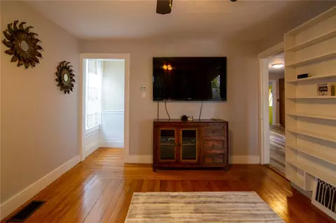 93 Gordon Ave, Warwick, RI 02889 photo 9