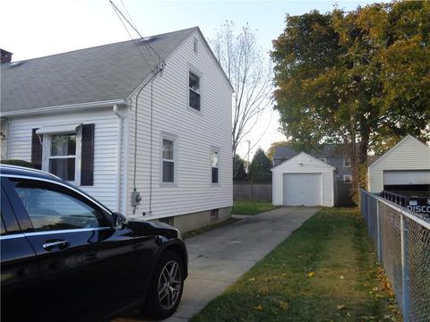 93 Mayfair Rd, Warwick, RI 02888 photo 3