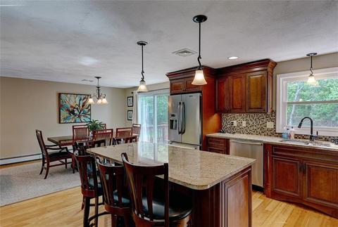 2 Dwight St, Cranston, RI 02921 photo 7