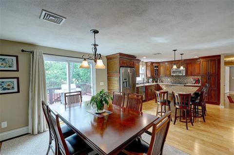 2 Dwight St, Cranston, RI 02921 photo 5