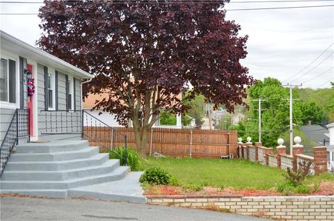 92 Read Ave, Coventry, RI 02816 photo 4