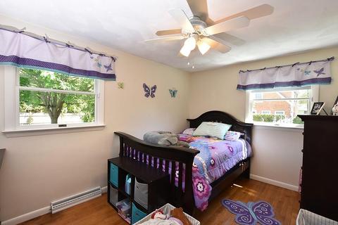 11 Burnside St, Warwick, RI 02886 photo 8