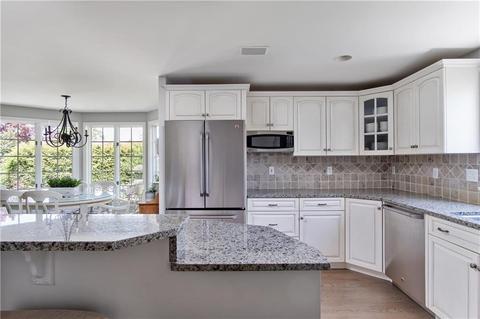 44 Sandra Ct, Bristol, RI 02809 photo 14