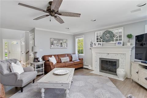 44 Sandra Ct, Bristol, RI 02809 photo 11