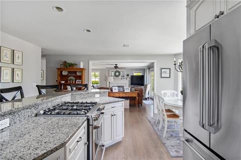 44 Sandra Ct, Bristol, RI 02809 photo 15
