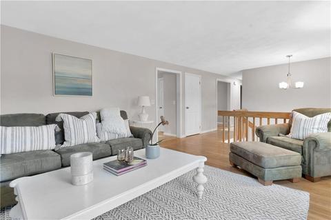 29 Haley Rd, Warwick, RI 02889 photo 9