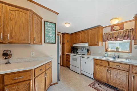 17 Sandra Cir, Coventry, RI 02816 photo 8