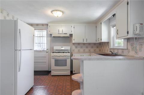 89 White Ave, Warwick, RI 02889 photo 7