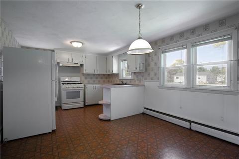 89 White Ave, Warwick, RI 02889 photo 6