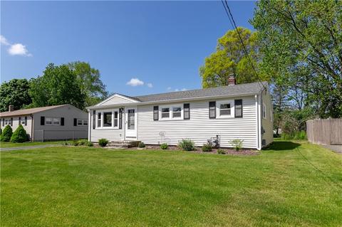 89 White Ave, Warwick, RI 02889 photo 2