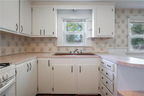 89 White Ave, Warwick, RI 02889 photo 8