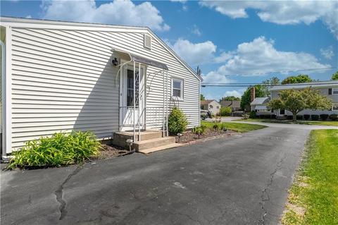 89 White Ave, Warwick, RI 02889 photo 22