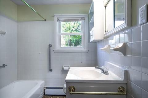 89 White Ave, Warwick, RI 02889 photo 14