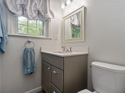 7 Sidney St, Plainville, MA 02762 photo 14