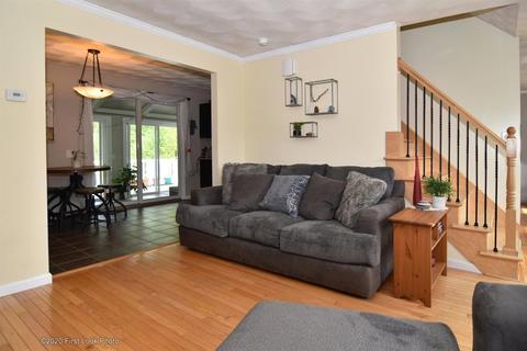 31 Eagle Dr, Hope, RI 02831 photo 4