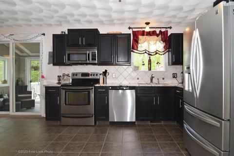 31 Eagle Dr, Hope, RI 02831 photo 6