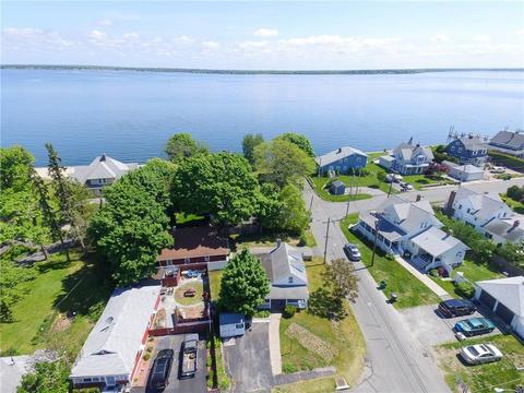 306 Bellman Ave, Warwick, RI 02889 photo 2