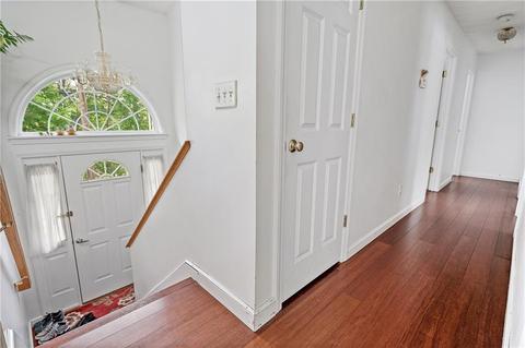 536 3rd Ave, Woonsocket, RI 02895 photo 4