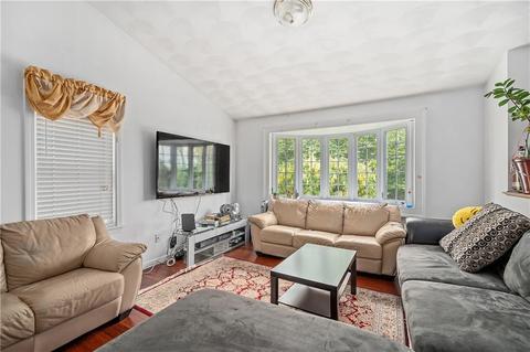 536 3rd Ave, Woonsocket, RI 02895 photo 8