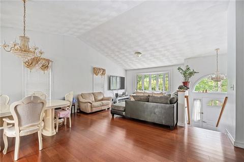 536 3rd Ave, Woonsocket, RI 02895 photo 9