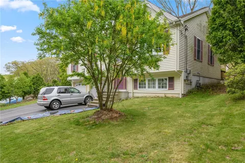 536 3rd Ave, Woonsocket, RI 02895 photo 3