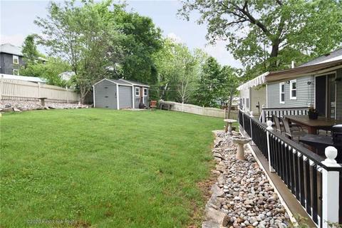 40 Oxford Ave, Woonsocket, RI 02895 photo 29