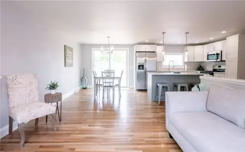 41 Chiswick Rd, Warwick, RI 02889 photo 8