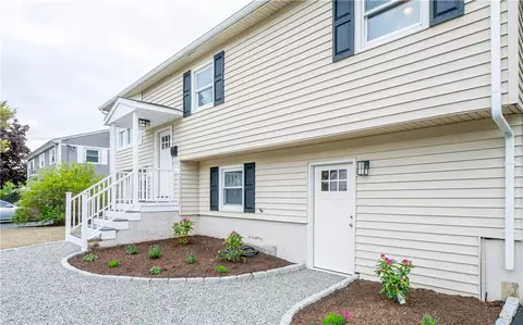 41 Chiswick Rd, Warwick, RI 02889 photo 4