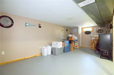 94 Lloyd Ave, Warwick, RI 02889 photo 20