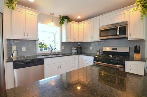 94 Lloyd Ave, Warwick, RI 02889 photo 4