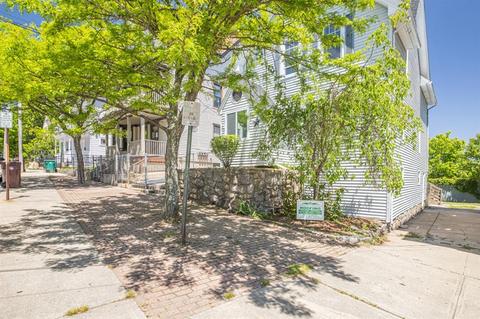 25 Morton St, Woonsocket, RI 02895 photo 5