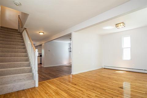 25 Morton St, Woonsocket, RI 02895 photo 7