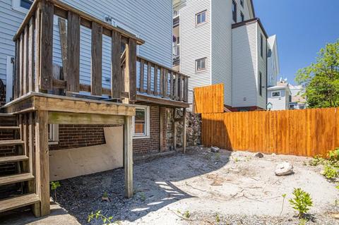 25 Morton St, Woonsocket, RI 02895 photo 3