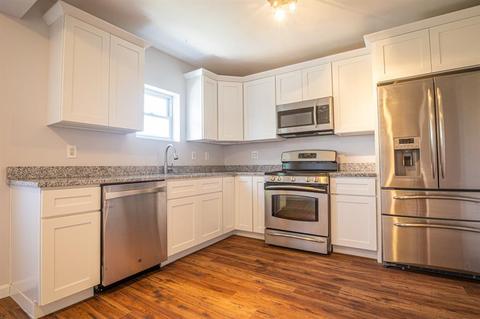 25 Morton St, Woonsocket, RI 02895 photo 14