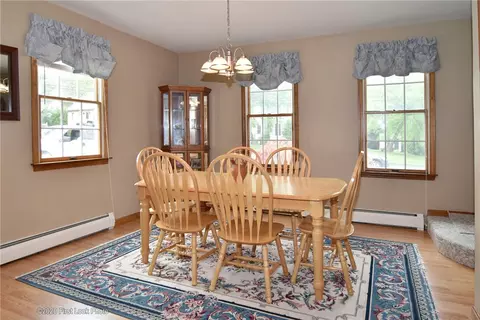 36 Michael Dr, Bristol, RI 02809 photo 8