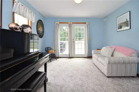 36 Michael Dr, Bristol, RI 02809 photo 11