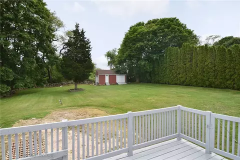36 Michael Dr, Bristol, RI 02809 photo 28
