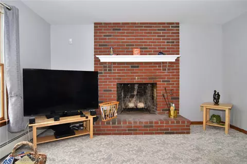 36 Michael Dr, Bristol, RI 02809 photo 14