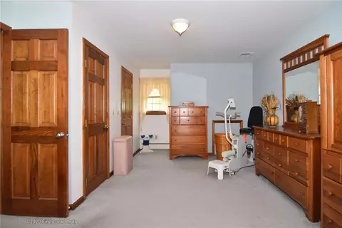 36 Michael Dr, Bristol, RI 02809 photo 18