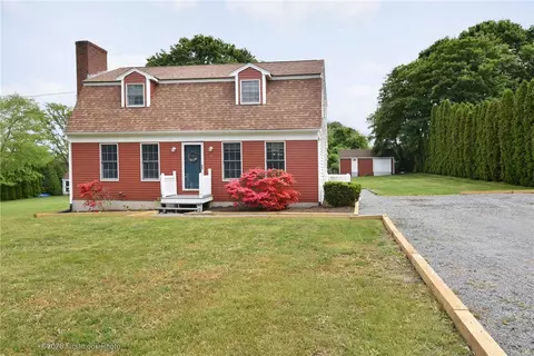 36 Michael Dr, Bristol, RI 02809 photo 2