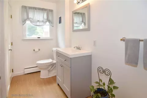 36 Michael Dr, Bristol, RI 02809 photo 10