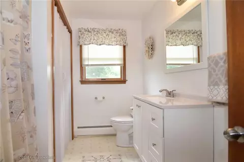 36 Michael Dr, Bristol, RI 02809 photo 23
